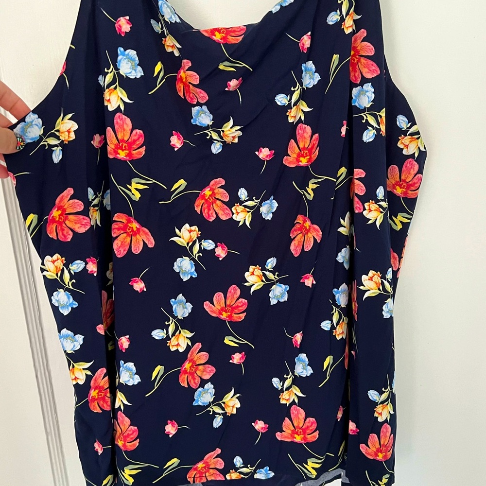 Floral Tank - Picture 5 of 5